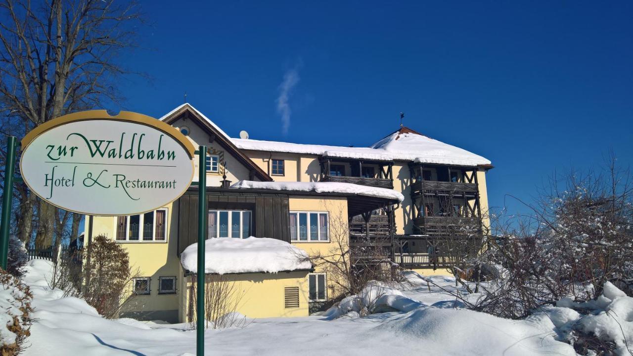 Hotel Zur Waldbahn تزفيسل المظهر الخارجي الصورة